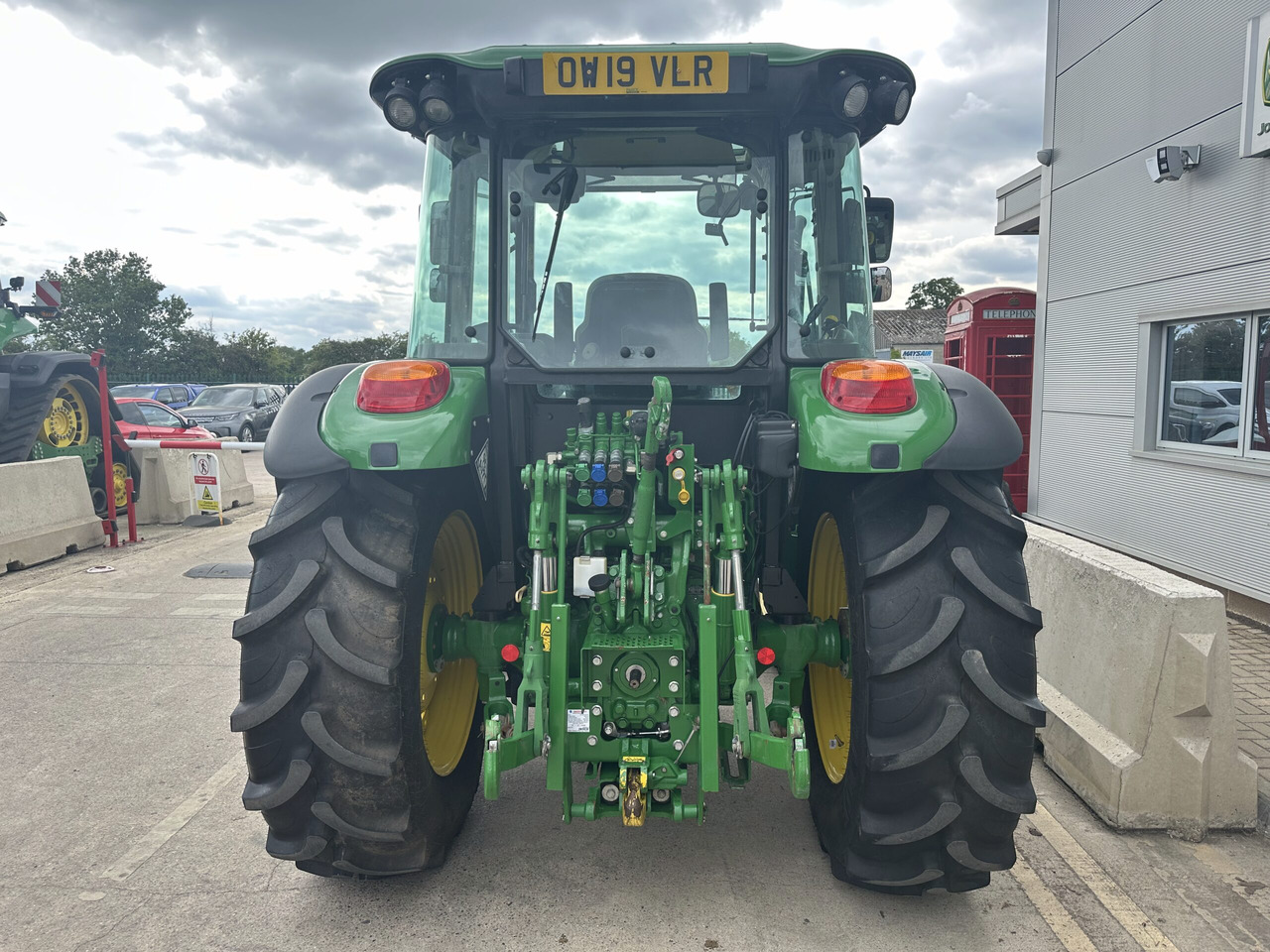 John Deere 5090M - Máy cày: hình 4 John Deere 5090M - Máy cày: hình 4