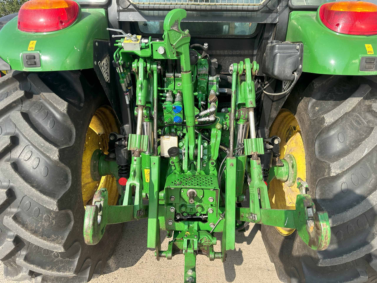 John Deere 5125R - Máy cày: hình 5 John Deere 5125R - Máy cày: hình 5