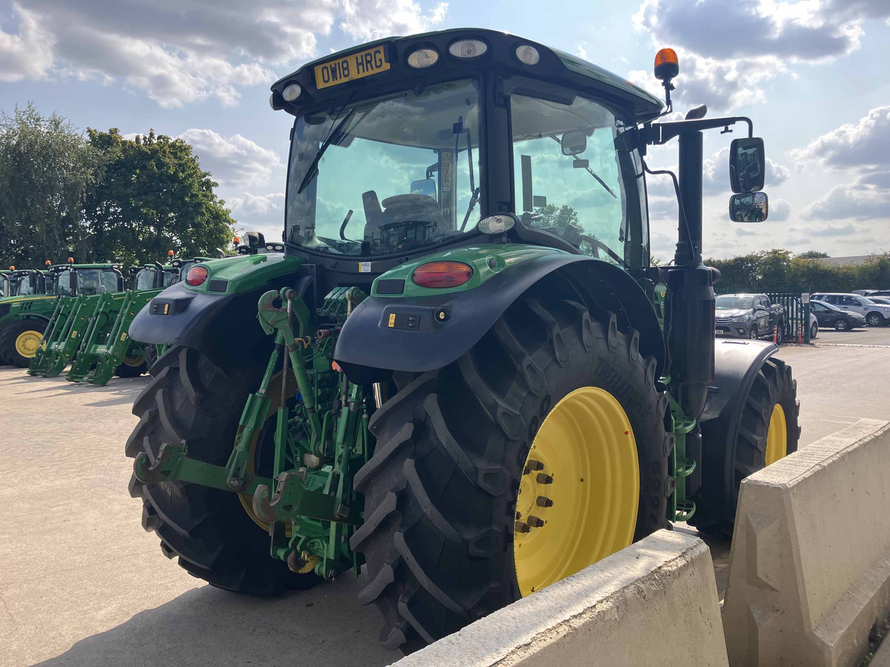 John Deere 6130R - Máy cày: hình 5 John Deere 6130R - Máy cày: hình 5
