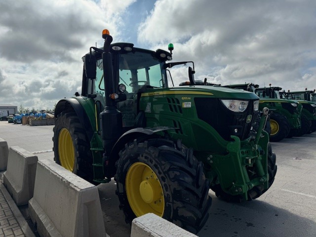 John Deere 6155M - Máy cày: hình 4 John Deere 6155M - Máy cày: hình 4