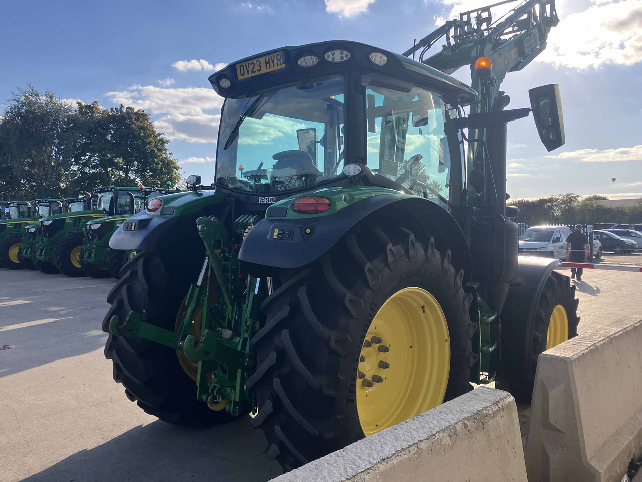 John Deere 6R 150 & 623R Loader - Máy cày: hình 5 John Deere 6R 150 & 623R Loader - Máy cày: hình 5
