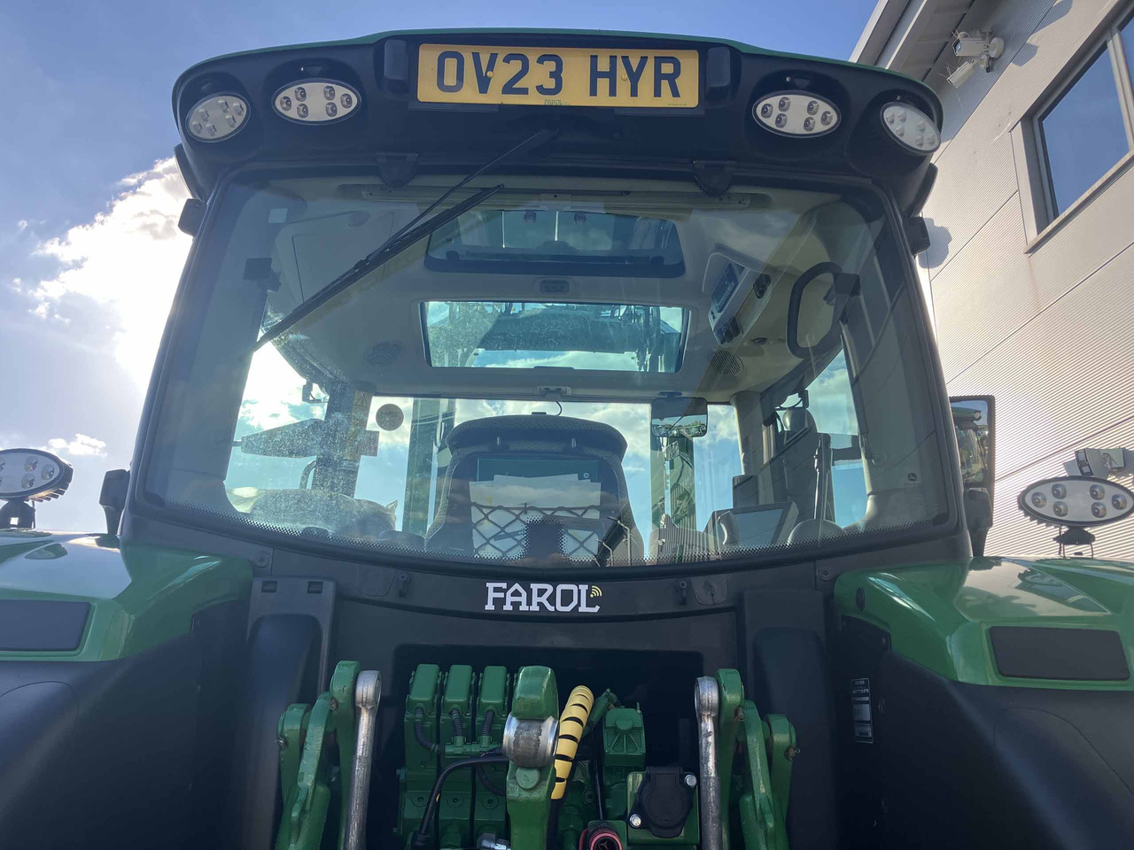 Máy cày John Deere 6R 150 & 623R Loader: hình 16