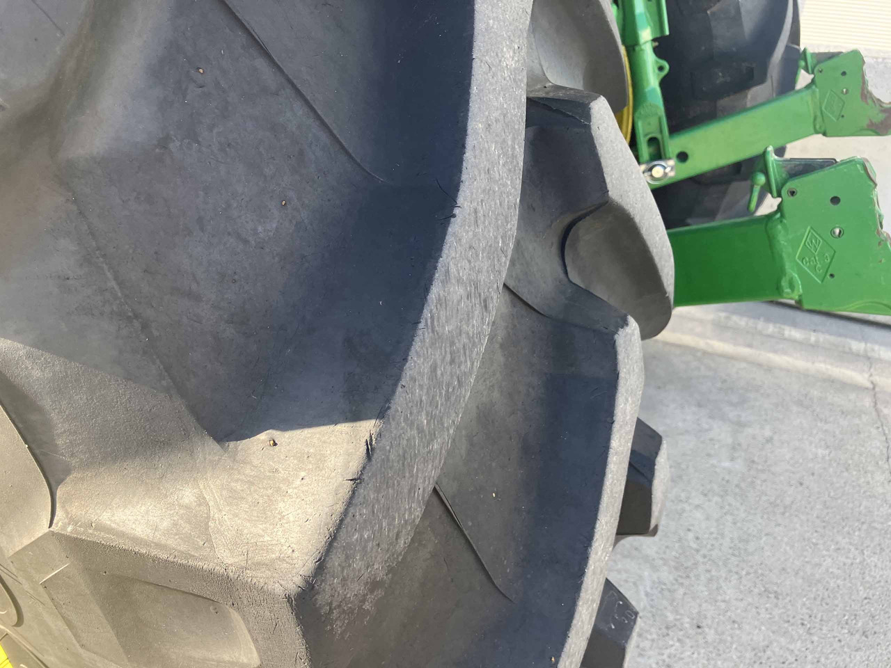 Máy cày John Deere 6R 150 & 623R Loader: hình 14