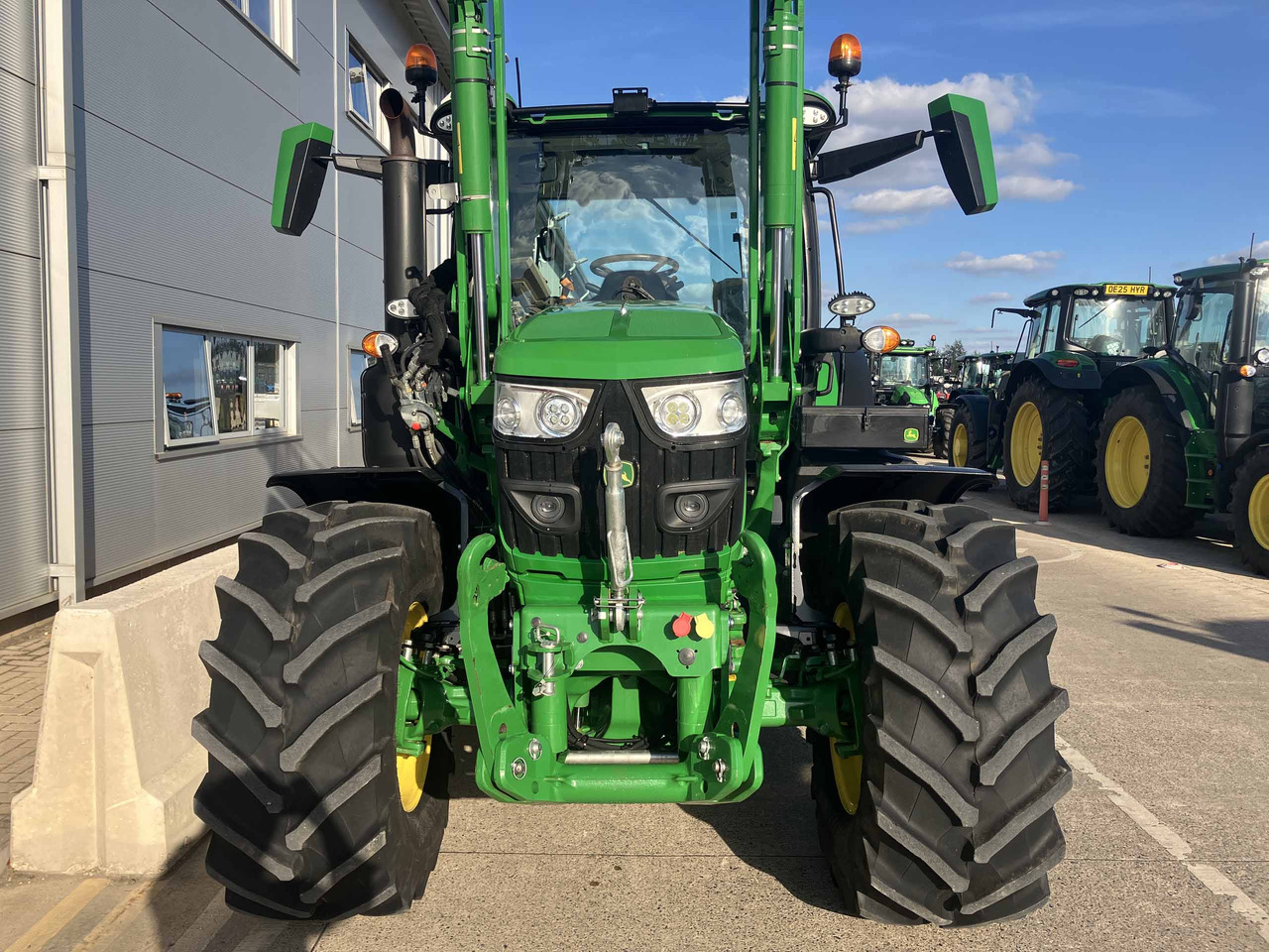 Máy cày John Deere 6R 150 & 623R Loader: hình 7