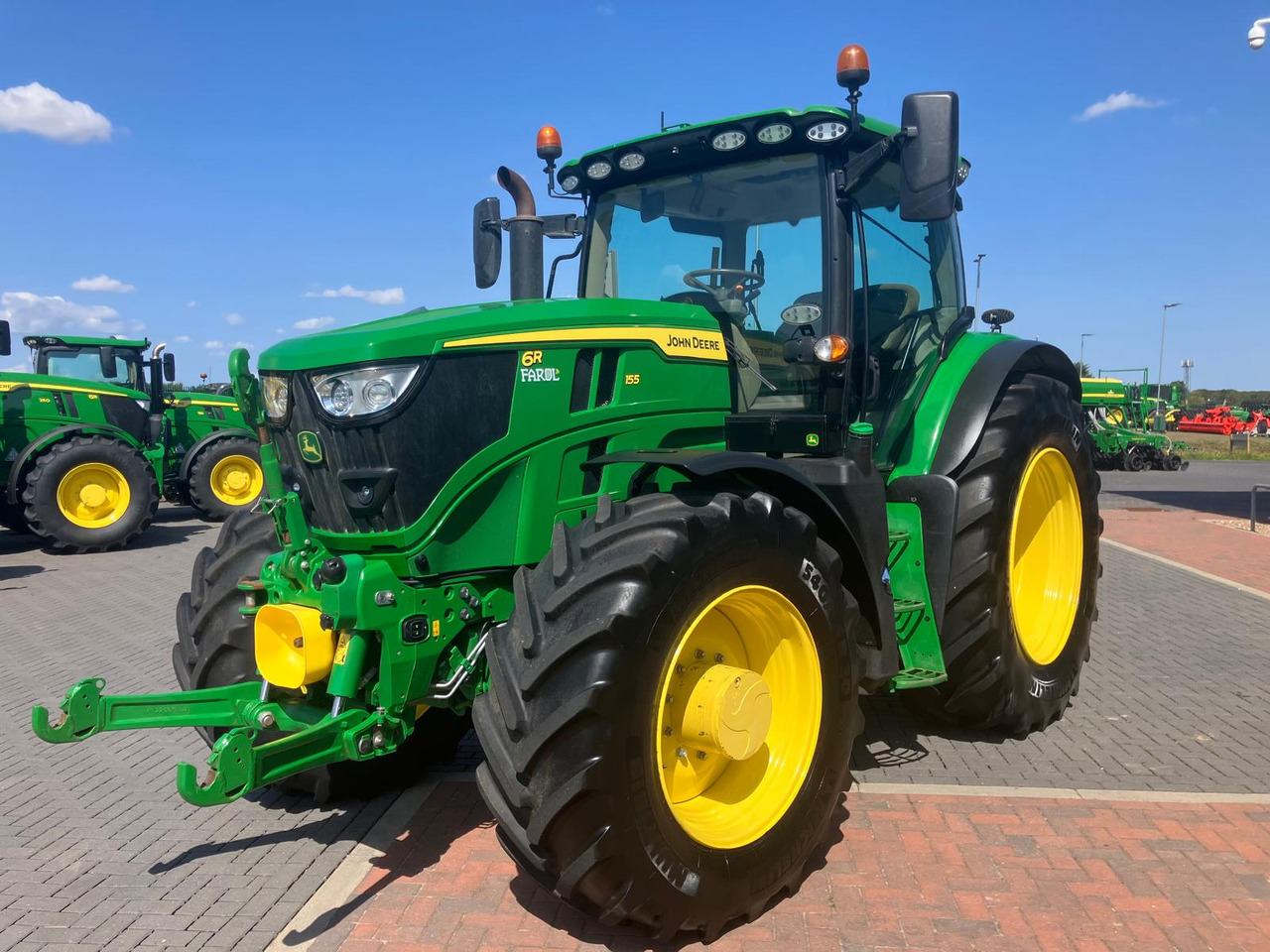 John Deere 6R 155 - Máy cày: hình 1 John Deere 6R 155 - Máy cày: hình 1