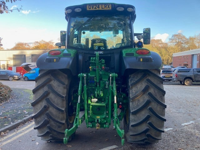 John Deere 6R 185 - Máy cày: hình 4 John Deere 6R 185 - Máy cày: hình 4