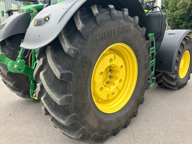 John Deere 6R250 - Máy cày: hình 4 John Deere 6R250 - Máy cày: hình 4