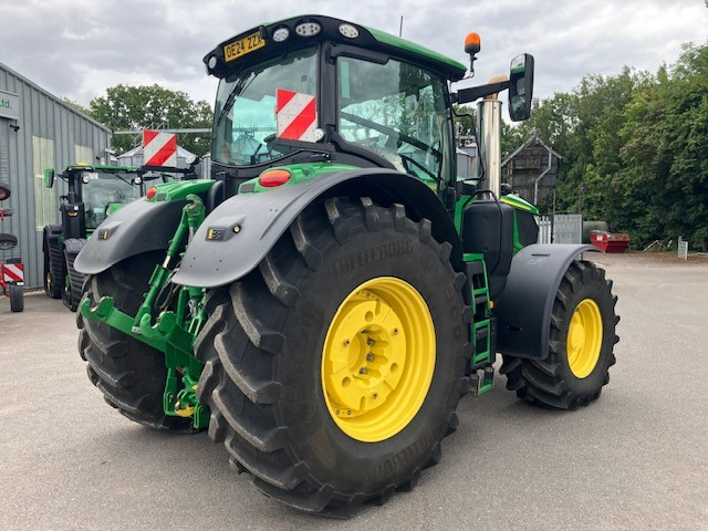 John Deere 6R250 - Máy cày: hình 3 John Deere 6R250 - Máy cày: hình 3