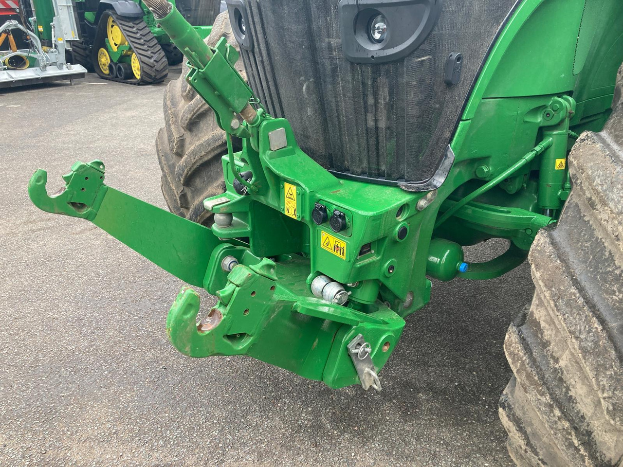 John Deere 7R 310 - Máy cày: hình 3 John Deere 7R 310 - Máy cày: hình 3