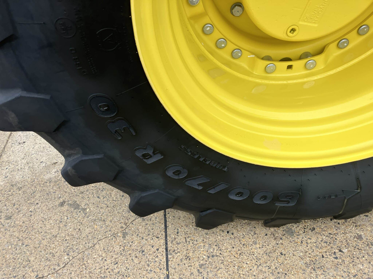 Cho thuê  John Deere 7R 310 John Deere 7R 310: hình 12