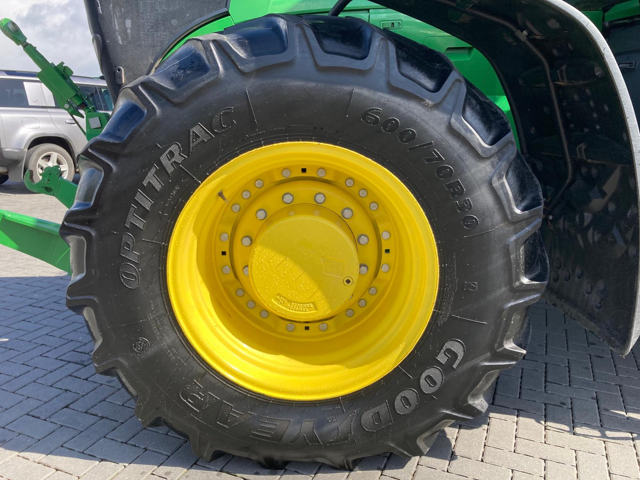 John Deere 7R 310 - Máy cày: hình 2 John Deere 7R 310 - Máy cày: hình 2