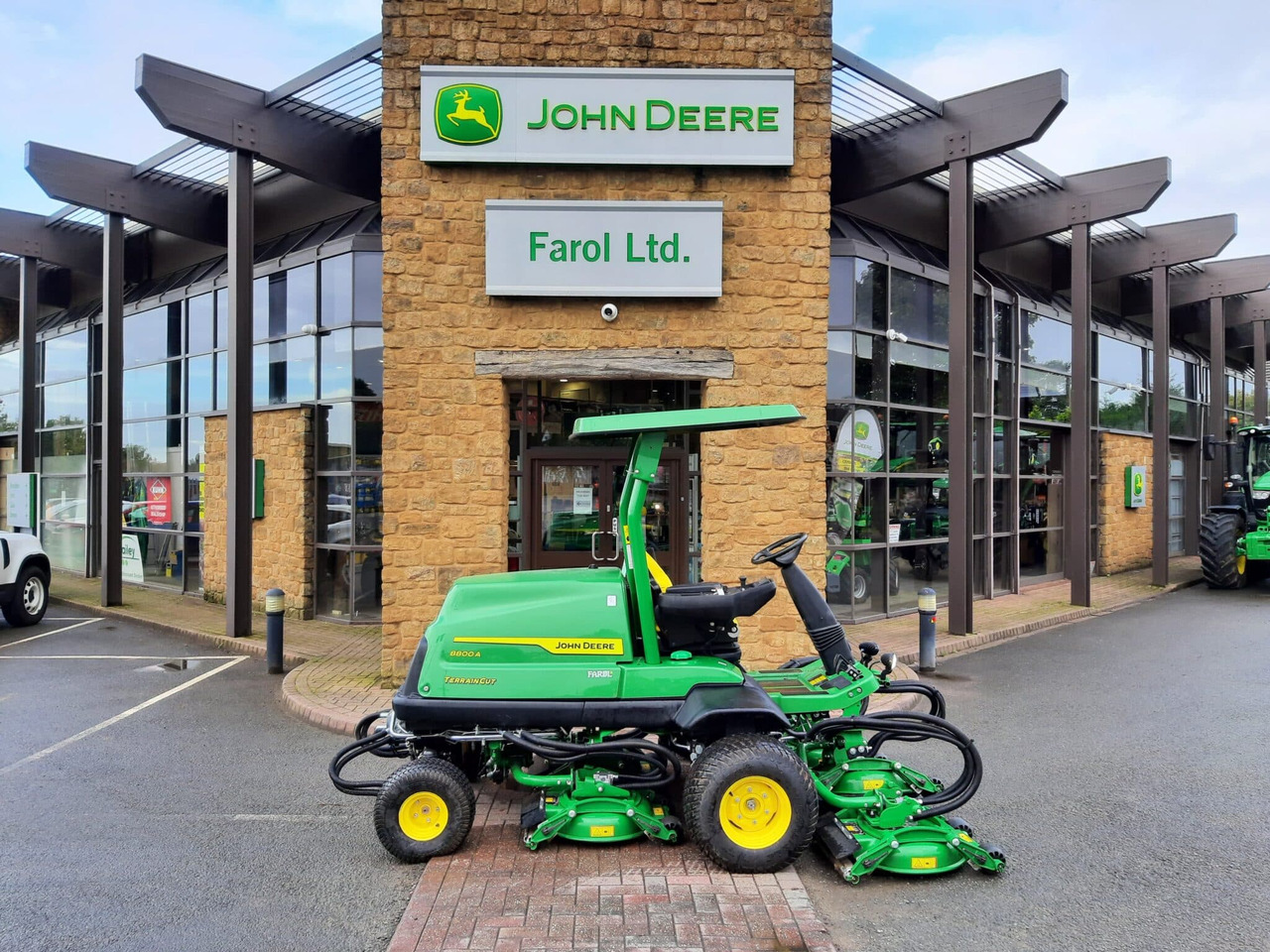 John Deere 8800A rotary mower - Máy cắt cỏ vườn: hình 2 John Deere 8800A rotary mower - Máy cắt cỏ vườn: hình 2