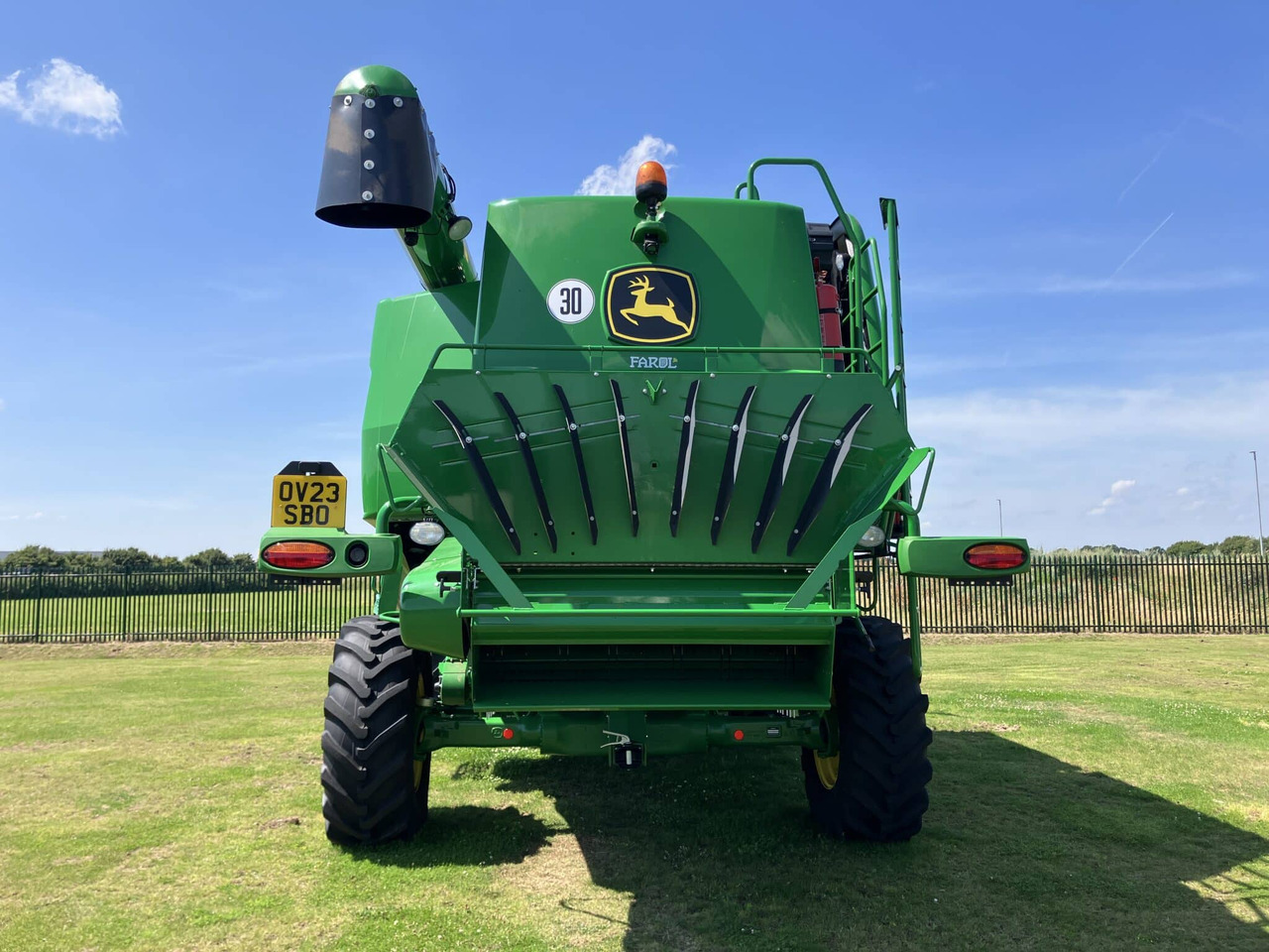 John Deere T550i - Máy gặt đập: hình 4 John Deere T550i - Máy gặt đập: hình 4