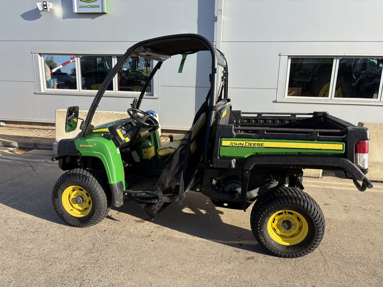 John Deere XUV855M Gator - ATV/ Xe 4 bánh: hình 1 John Deere XUV855M Gator - ATV/ Xe 4 bánh: hình 1