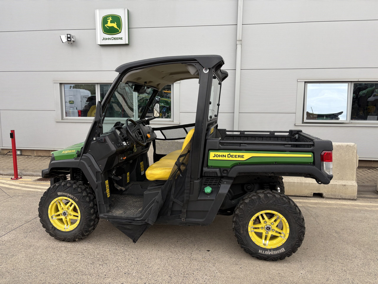 John Deere XUV865M Gator - ATV/ Xe 4 bánh: hình 1 John Deere XUV865M Gator - ATV/ Xe 4 bánh: hình 1
