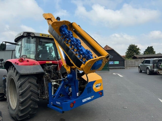 NEW BOMFORD KESTREL 5.7 EVO POWER PLUS - Dàn băm cỏ cần cẩu: hình 4 NEW BOMFORD KESTREL 5.7 EVO POWER PLUS - Dàn băm cỏ cần cẩu: hình 4