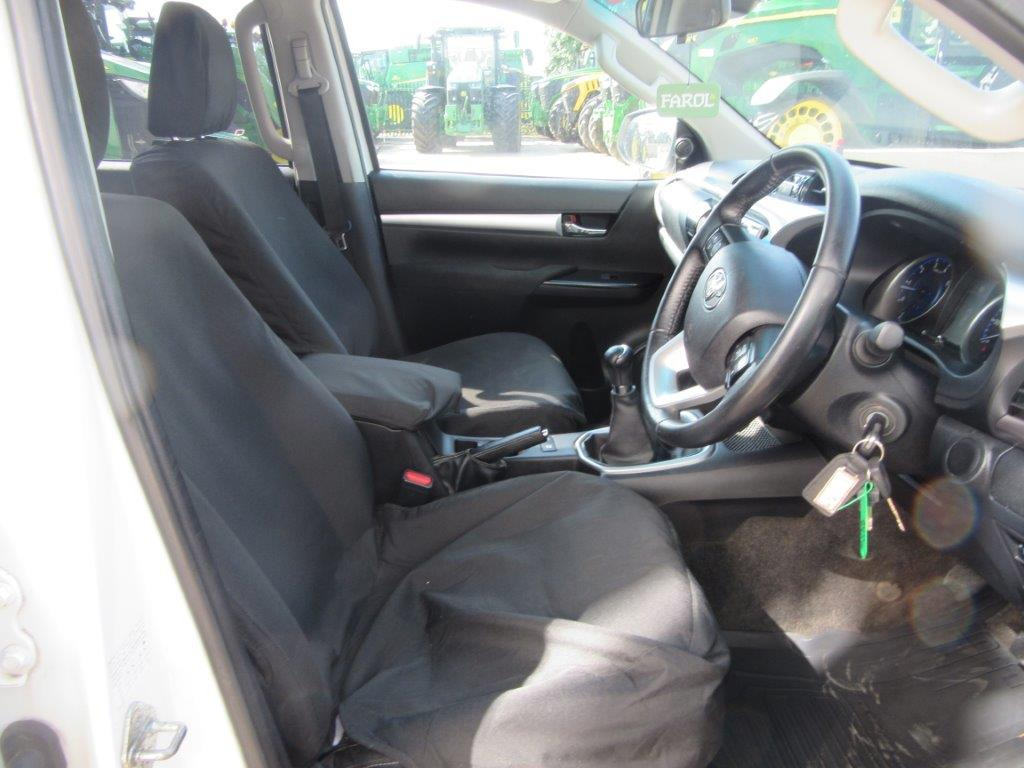 Cho thuê  TOYOTA HILUX ICON D-4D 4WD DOUBLE CAB TOYOTA HILUX ICON D-4D 4WD DOUBLE CAB: hình 13