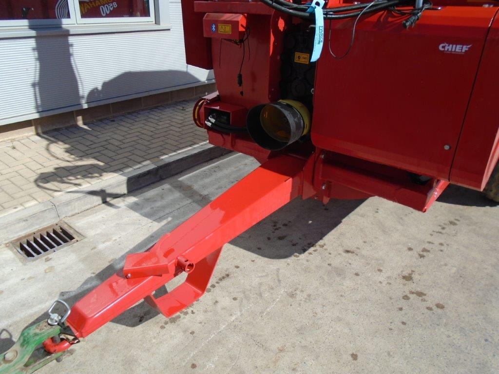 Teagle 8500SC Tomahawk - Xe trộn thức ăn gia súc: hình 2 Teagle 8500SC Tomahawk - Xe trộn thức ăn gia súc: hình 2