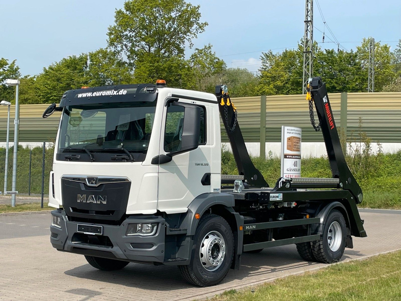 MAN TGM 18.320 4x2 Euro 6e Hiab Multilift Futura 12 - Xe ben, Xe cẩu tự hành: hình 1 MAN TGM 18.320 4x2 Euro 6e Hiab Multilift Futura 12 - Xe ben, Xe cẩu tự hành: hình 1