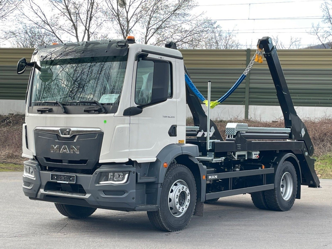 MAN TGM 18.320 4x2 Euro 6e Hyva Absetzkipper - Xe ben, Xe cẩu tự hành: hình 1 MAN TGM 18.320 4x2 Euro 6e Hyva Absetzkipper - Xe ben, Xe cẩu tự hành: hình 1