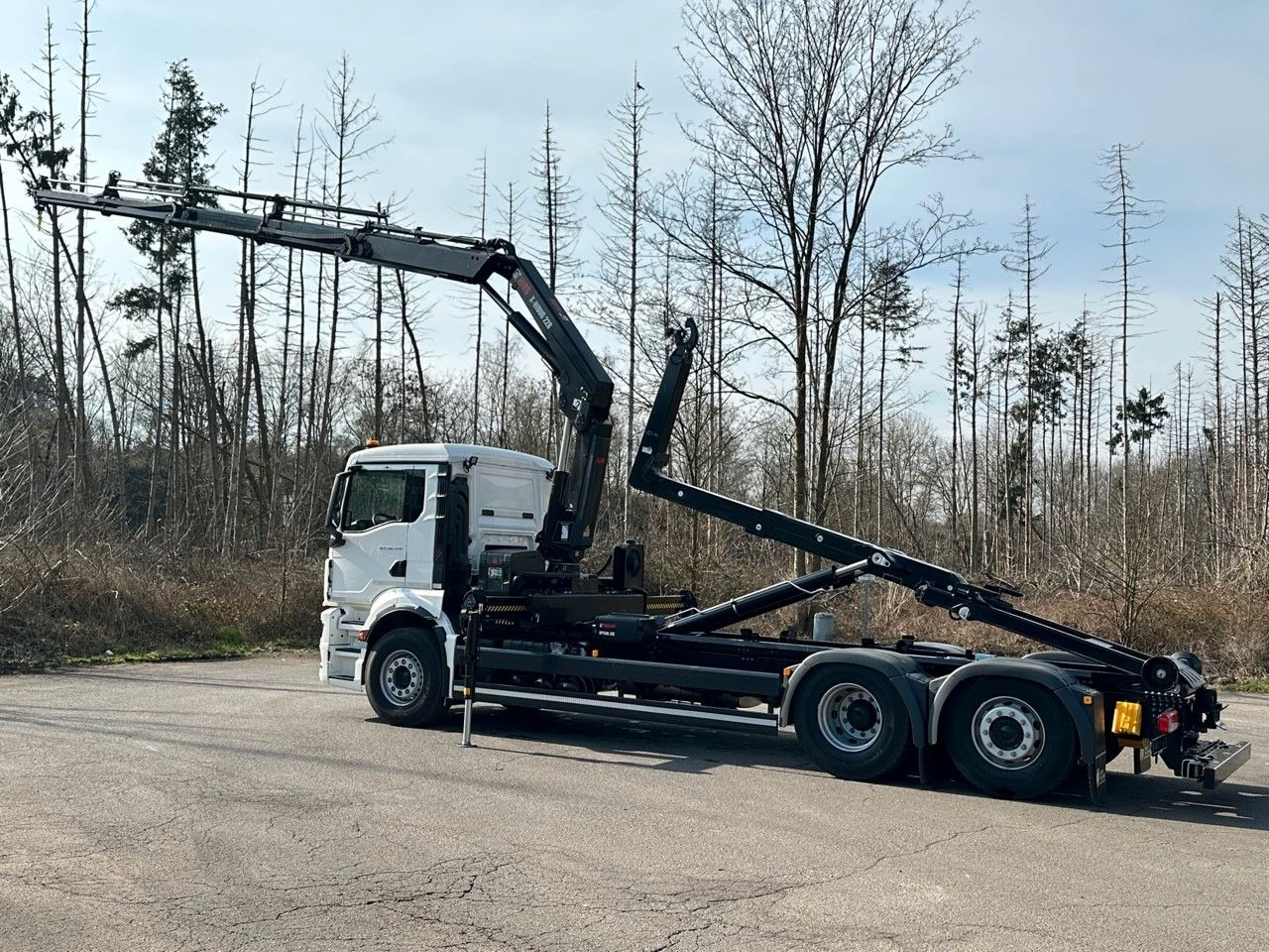 MAN TGS 26.470 6x2 Abrollkipper + Kran Hiab 228-4 - Xe tải nâng móc, Xe cẩu tự hành: hình 4 MAN TGS 26.470 6x2 Abrollkipper + Kran Hiab 228-4 - Xe tải nâng móc, Xe cẩu tự hành: hình 4