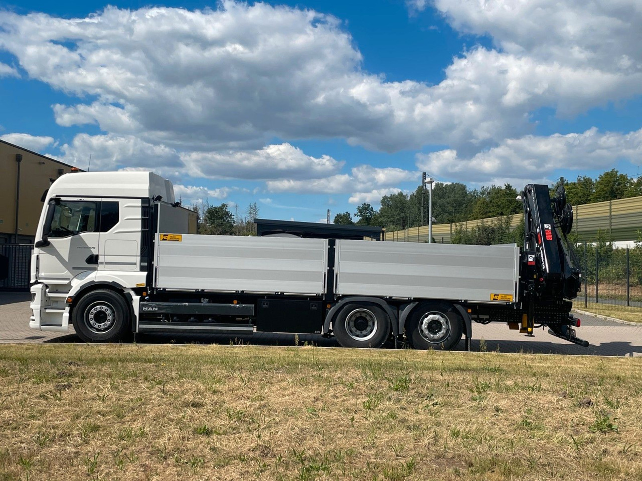 MAN TGS 26.480 /6X2 Euro6 Retarder HIAB 228 - 6 - Xe tải thùng lửng/ Phẳng, Xe cẩu tự hành: hình 4 MAN TGS 26.480 /6X2 Euro6 Retarder HIAB 228 - 6 - Xe tải thùng lửng/ Phẳng, Xe cẩu tự hành: hình 4