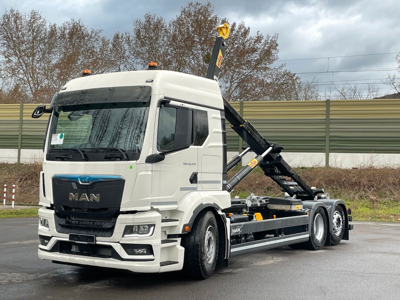 MAN TGS 26.480 6x2 Retarder Hyva 20-60 Abrollkipper - Xe tải nâng móc: hình 2 MAN TGS 26.480 6x2 Retarder Hyva 20-60 Abrollkipper - Xe tải nâng móc: hình 2