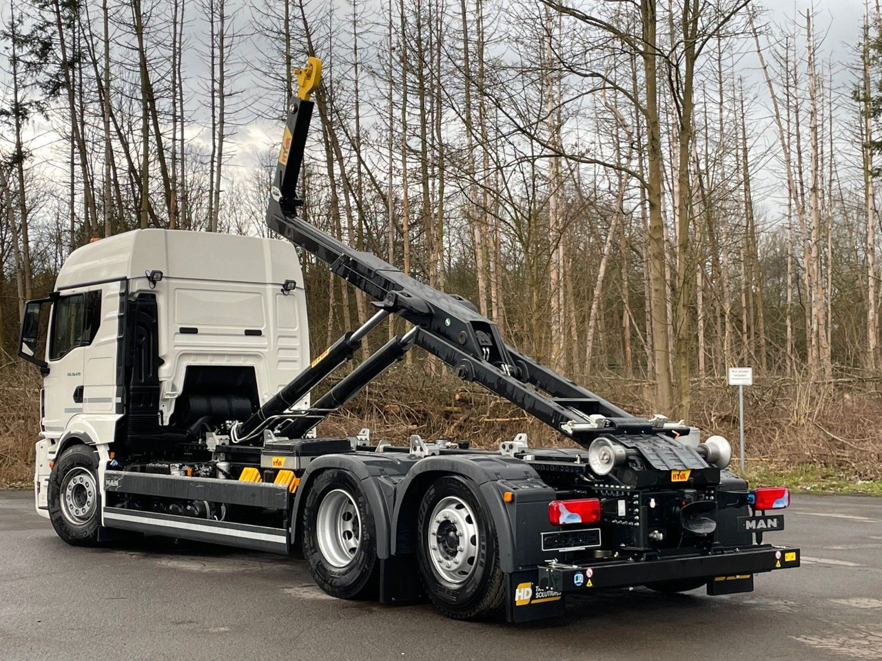 MAN TGS 26.480 6x2 Retarder Hyva 20-60 Abrollkipper - Xe tải nâng móc: hình 4 MAN TGS 26.480 6x2 Retarder Hyva 20-60 Abrollkipper - Xe tải nâng móc: hình 4