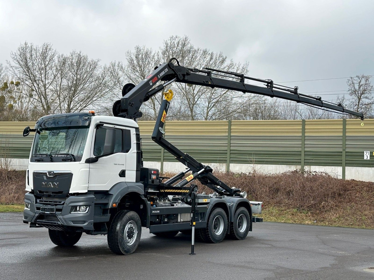 MAN TGS 33.440 6x6 BB Abrollkipper+Kran Hiab 228-6 - Xe tải nâng móc, Xe cẩu tự hành: hình 1 MAN TGS 33.440 6x6 BB Abrollkipper+Kran Hiab 228-6 - Xe tải nâng móc, Xe cẩu tự hành: hình 1