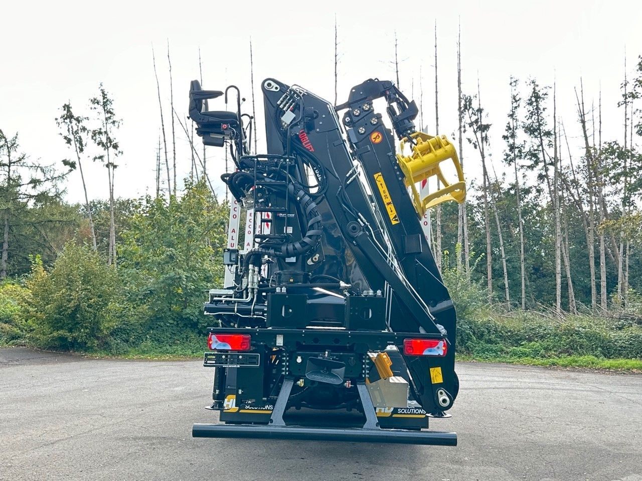 MAN TGS 33.520 6X6 Euro6e LogLift 165 Z - Xe chở gỗ, Xe cẩu tự hành: hình 4 MAN TGS 33.520 6X6 Euro6e LogLift 165 Z - Xe chở gỗ, Xe cẩu tự hành: hình 4
