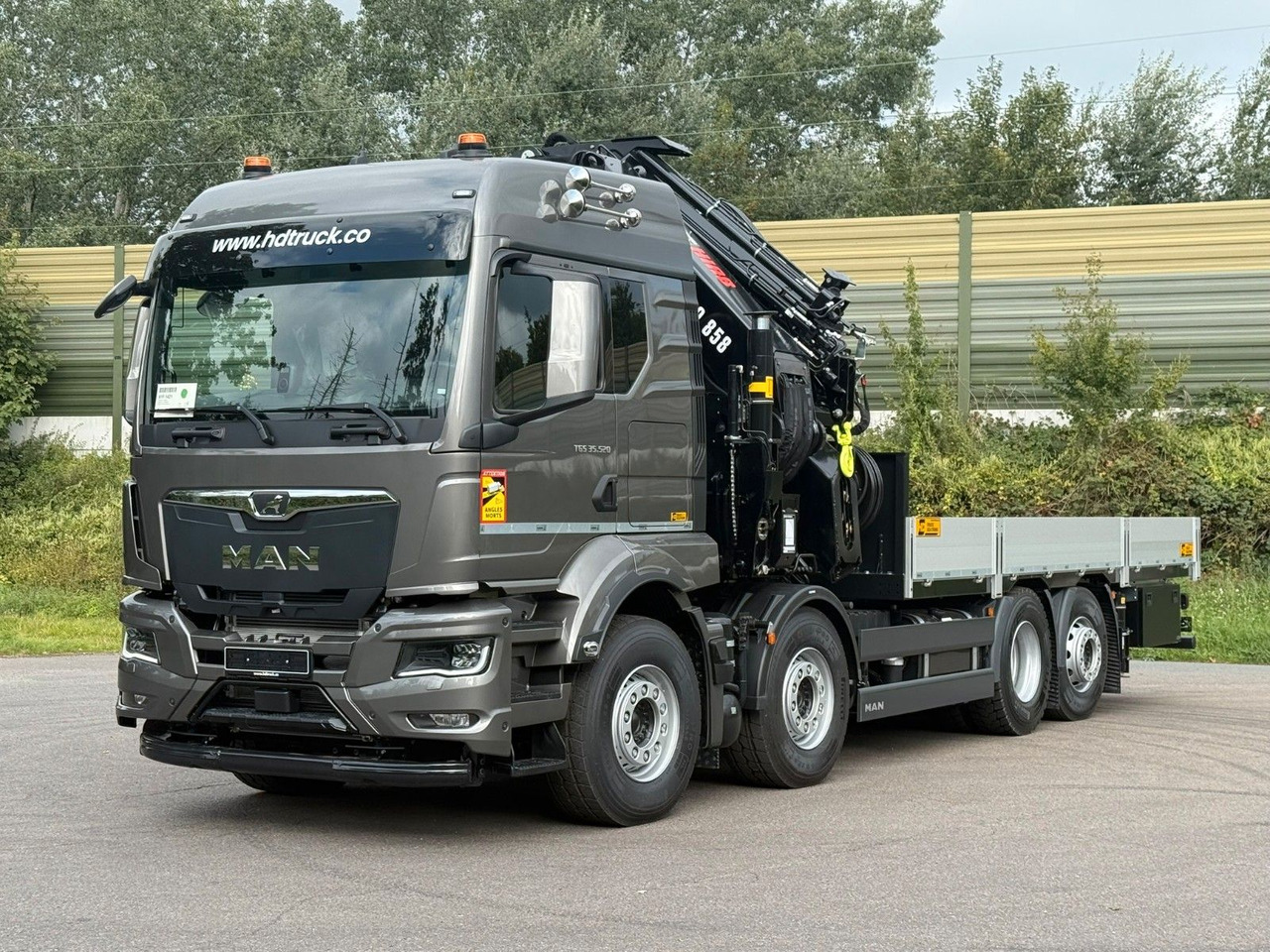MAN TGS 35.520 8x2 BL HIAB X-HiPro858E-8 & Jib150x-6 - Xe cẩu tự hành: hình 2 MAN TGS 35.520 8x2 BL HIAB X-HiPro858E-8 & Jib150x-6 - Xe cẩu tự hành: hình 2