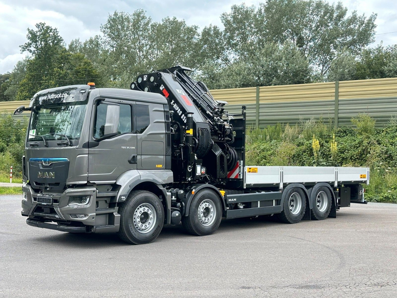 MAN TGS 35.520 8x4 BL HIAB X-HiPro858E-8 & Jib150x-6 - Xe cẩu tự hành: hình 4 MAN TGS 35.520 8x4 BL HIAB X-HiPro858E-8 & Jib150x-6 - Xe cẩu tự hành: hình 4