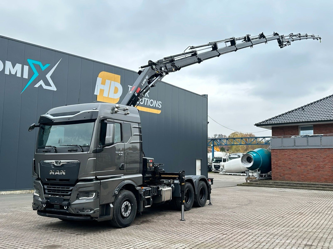 MAN TGX 26.580 6x4 Kran Hiab 302-6 + Jib-4 - Xe cẩu tự hành: hình 2 MAN TGX 26.580 6x4 Kran Hiab 302-6 + Jib-4 - Xe cẩu tự hành: hình 2