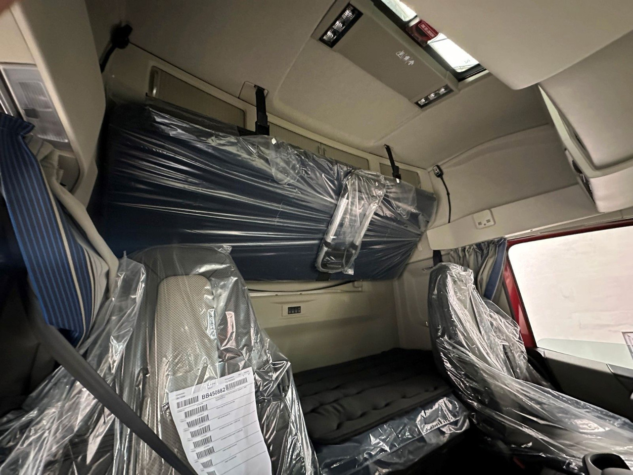 Xe tải khung gầm Volvo FH 540 6x4: hình 11