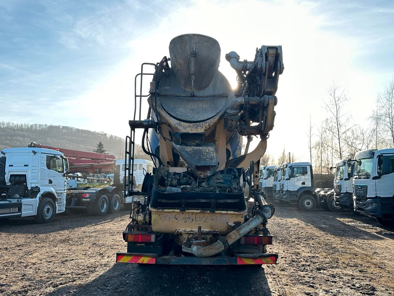 Volvo FM380 8X4 CIFA 28m Fahrmischer Pumpe - Xe bơm bê tông: hình 5 Volvo FM380 8X4 CIFA 28m Fahrmischer Pumpe - Xe bơm bê tông: hình 5