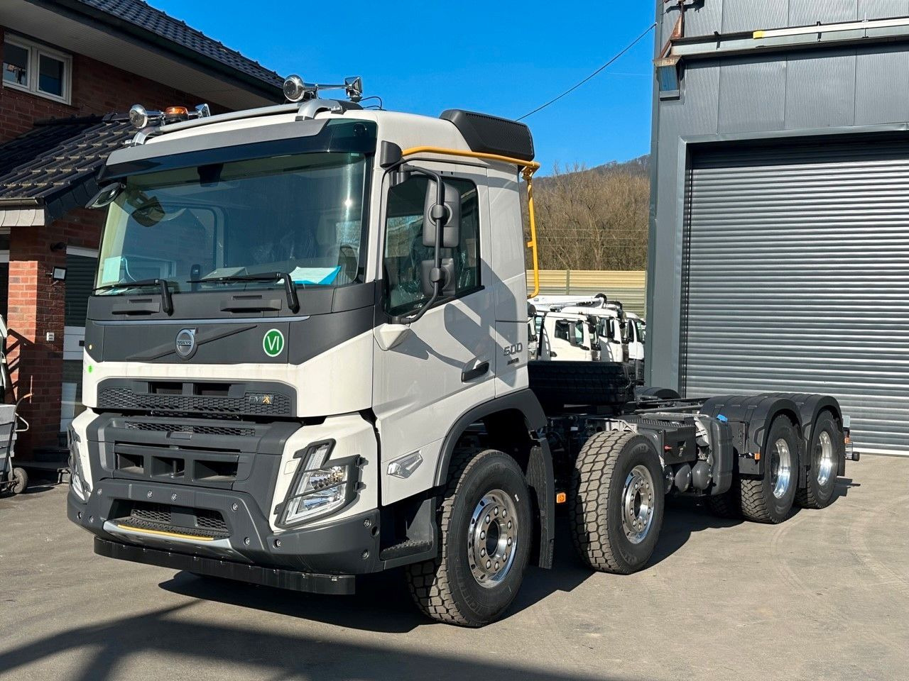 Volvo FMX 500 8x4 - Xe tải khung gầm: hình 1 Volvo FMX 500 8x4 - Xe tải khung gầm: hình 1