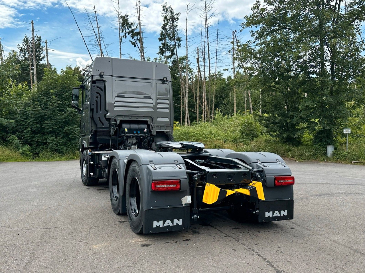MAN TGX 26.580 6x4 Retarder - Xe đầu kéo: hình 3 MAN TGX 26.580 6x4 Retarder - Xe đầu kéo: hình 3