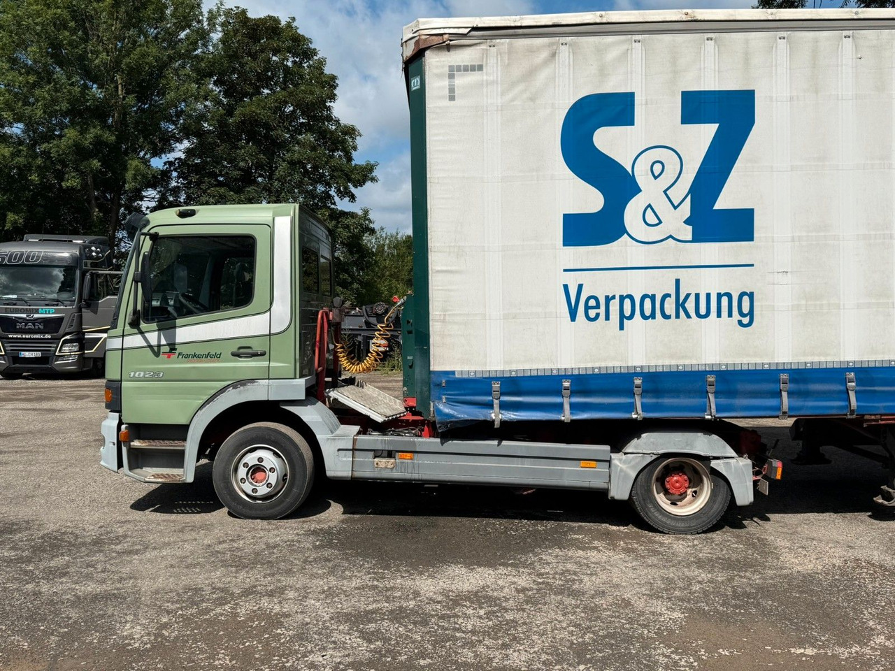 Mercedes-Benz ATEGO 1023 4X2 - Xe đầu kéo: hình 4 Mercedes-Benz ATEGO 1023 4X2 - Xe đầu kéo: hình 4
