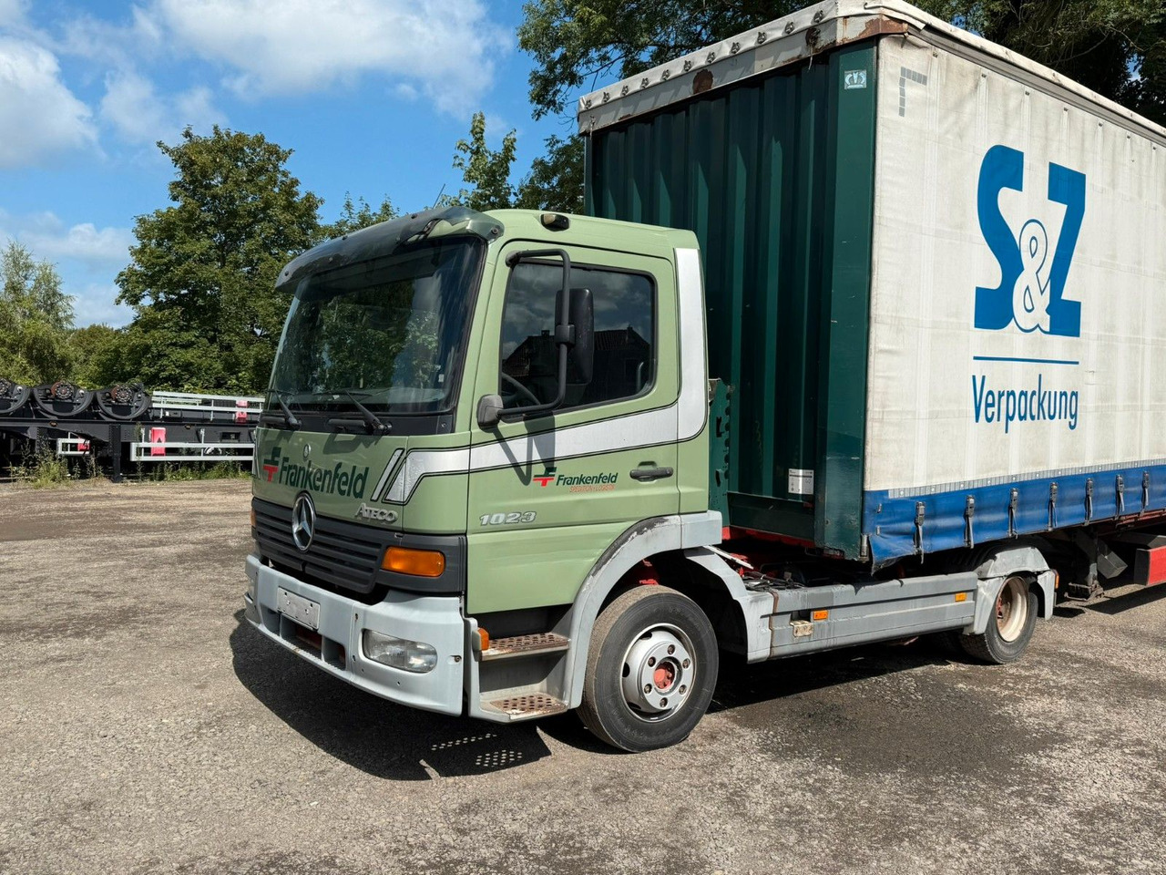 Mercedes-Benz ATEGO 1023 4X2 - Xe đầu kéo: hình 3 Mercedes-Benz ATEGO 1023 4X2 - Xe đầu kéo: hình 3