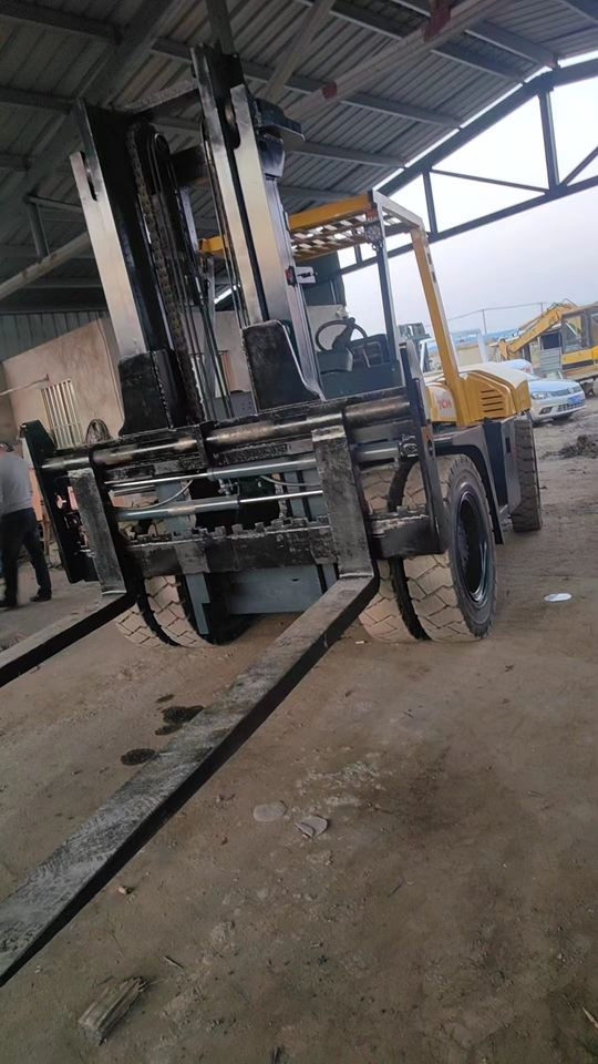 High Quality Used TCM 3 Tons Forklift,Heli 5ton 10T diesel Second Hand Forklift ,TCM FD100Z8 Band Forklift Truck - Xe nâng diesel: hình 4 High Quality Used TCM 3 Tons Forklift,Heli 5ton 10T diesel Second Hand Forklift ,TCM FD100Z8 Band Forklift Truck - Xe nâng diesel: hình 4
