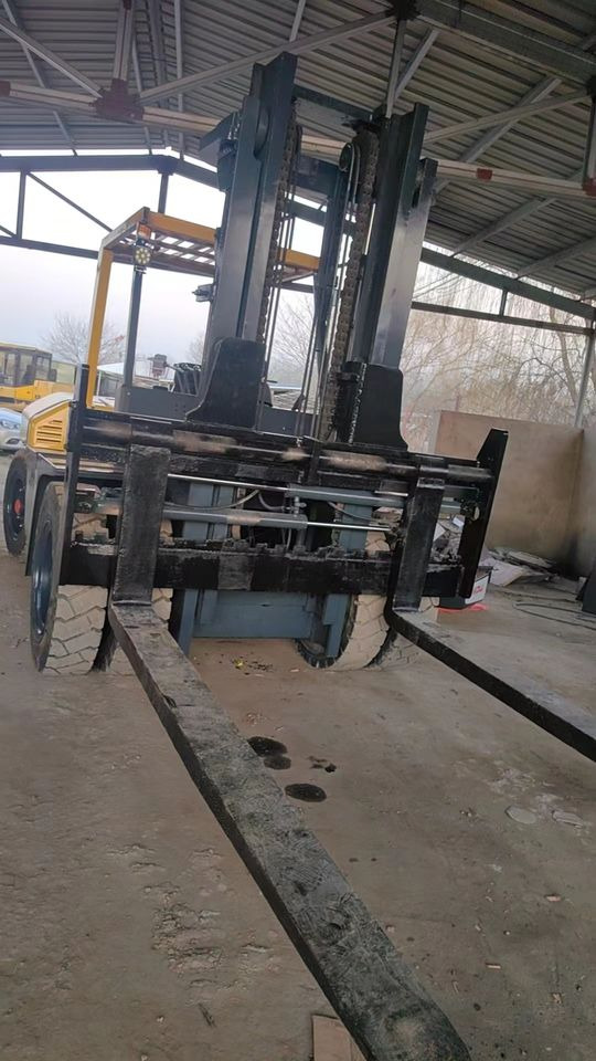Xe nâng diesel High Quality Used TCM 3 Tons Forklift,Heli 5ton 10T diesel Second Hand Forklift ,TCM FD100Z8 Band Forklift Truck: hình 6 Xe nâng diesel High Quality Used TCM 3 Tons Forklift,Heli 5ton 10T diesel Second Hand Forklift ,TCM FD100Z8 Band Forklift Truck: hình 6