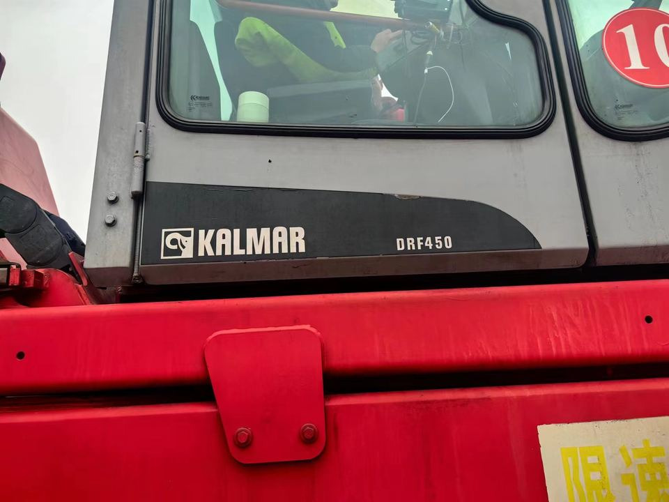 Kalmar DRF450 Sweden Kalmar Used 45 Ton Reach Stacker for Containers to Popularly Sell - Xe tiếp cận xếp chồng: hình 4 Kalmar DRF450 Sweden Kalmar Used 45 Ton Reach Stacker for Containers to Popularly Sell - Xe tiếp cận xếp chồng: hình 4