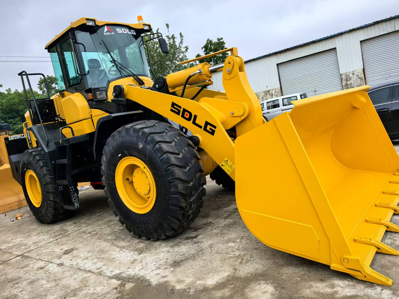 SDLG LG968F - Máy xúc lật bánh lốp: hình 3 SDLG LG968F - Máy xúc lật bánh lốp: hình 3