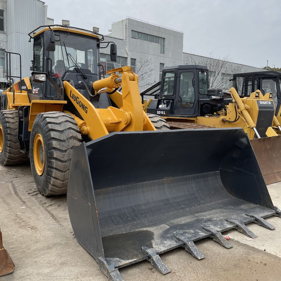 The Second-hand Front-end Loader Liugong 856H Is a Hot Seller in Shanghai, China - Máy xúc lật bánh lốp: hình 2 The Second-hand Front-end Loader Liugong 856H Is a Hot Seller in Shanghai, China - Máy xúc lật bánh lốp: hình 2