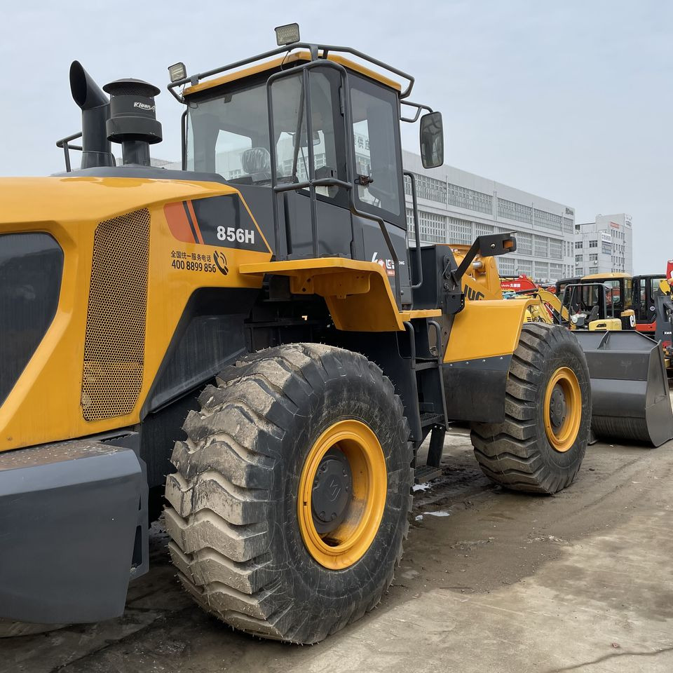 The Second-hand Front-end Loader Liugong 856H Is a Hot Seller in Shanghai, China - Máy xúc lật bánh lốp: hình 3 The Second-hand Front-end Loader Liugong 856H Is a Hot Seller in Shanghai, China - Máy xúc lật bánh lốp: hình 3