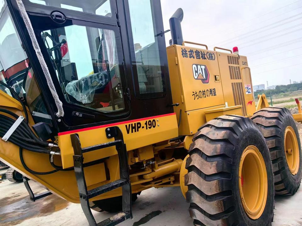 Used Caterpillar 140G/140H Motor Grader From Japan Popular Sale for Farms with Core Components Included Engine Gearbox Bearing - Máy san: hình 2 Used Caterpillar 140G/140H Motor Grader From Japan Popular Sale for Farms with Core Components Included Engine Gearbox Bearing - Máy san: hình 2