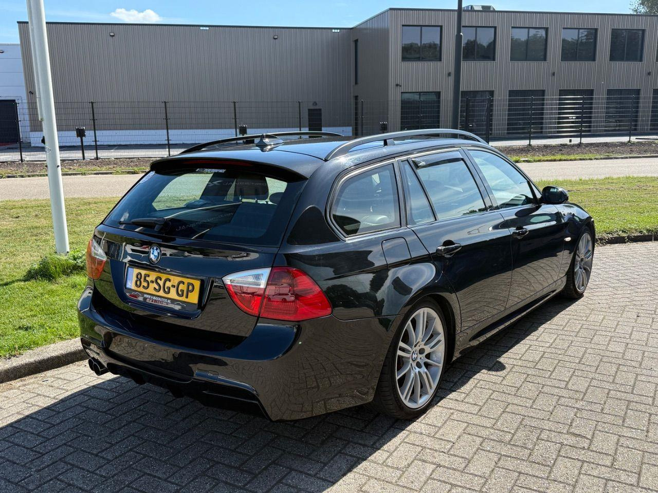 BMW 3 - serie Touring 330i Dynamic Executive | 2006 | 329.515 km | Automaat | 85SGGP | NAP: Logisch - Xe hơi: hình 4 BMW 3 - serie Touring 330i Dynamic Executive | 2006 | 329.515 km | Automaat | 85SGGP | NAP: Logisch - Xe hơi: hình 4