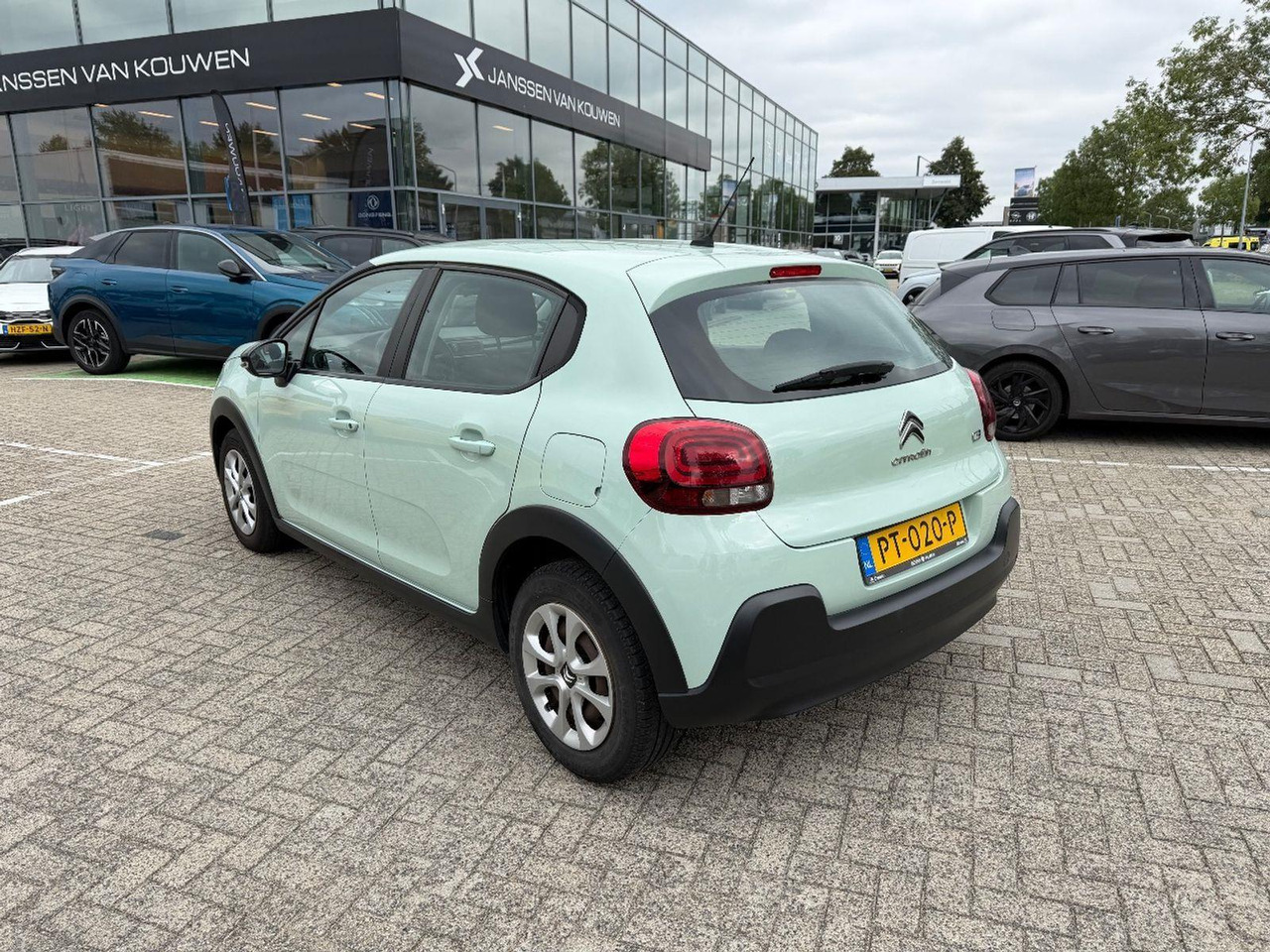 Citroen C3 1.2 PureTech Feel | 2017 | 125.672 km | PT020P | NAP: Logisch - Hatchback: hình 3 Citroen C3 1.2 PureTech Feel | 2017 | 125.672 km | PT020P | NAP: Logisch - Hatchback: hình 3