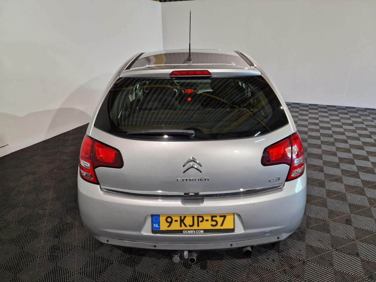 Citroen C3 1.6 Vti 9-KJP-57 193.593 km - Xe hơi: hình 2 Citroen C3 1.6 Vti 9-KJP-57 193.593 km - Xe hơi: hình 2