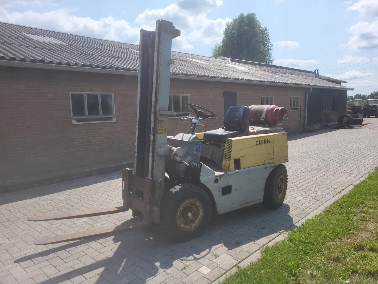 Clark CY40 Heftruck LPG - Xe nâng gas: hình 1 Clark CY40 Heftruck LPG - Xe nâng gas: hình 1